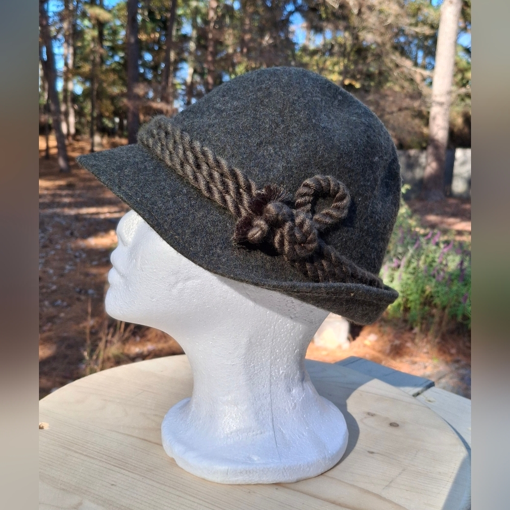 Vintage Risa Swiss Made Dark Olive Green Short Brim Fedora Wool Hat Size 7